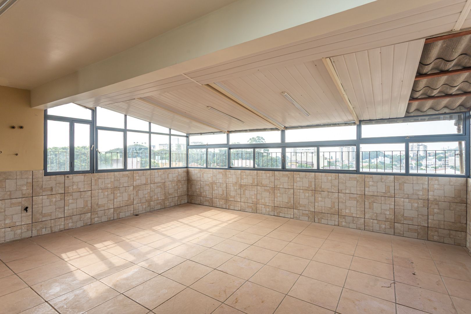 Casa Comercial à venda com 4 quartos, 450m² - Foto 52