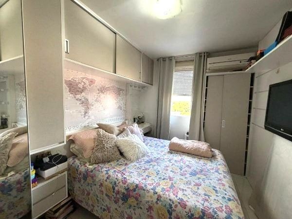 Apartamento no Humaitá de 2 dormitórios semi mobiliado — foto 5