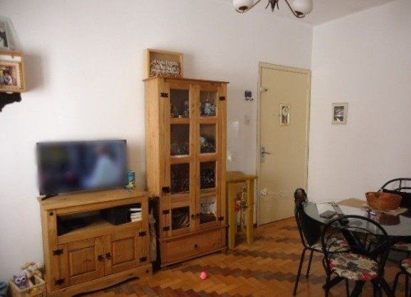 Apartamento à venda com 1 quarto, 41m² - Foto 2