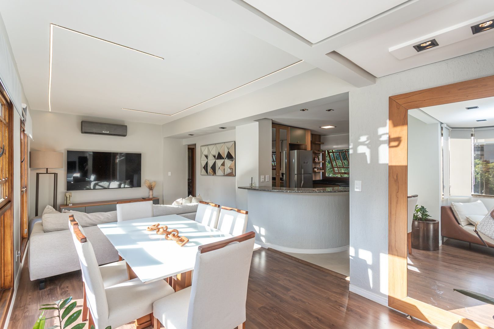 Apartamento, 2 quartos, 110 m² - Foto 1