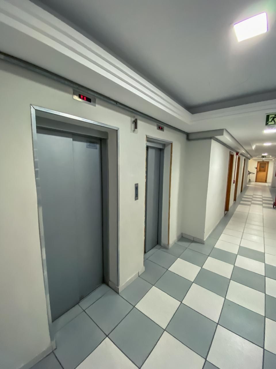 Conjunto Comercial-Sala à venda com 1 quarto, 60m² - Foto 6
