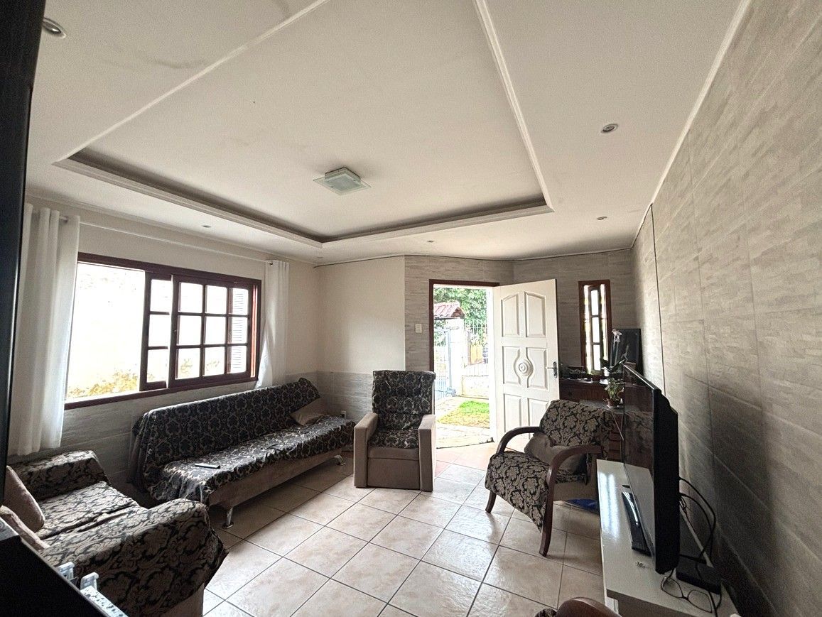 Casa no bairro Santa Cecilia em Viamão de 3 dormitórios 2 vagas