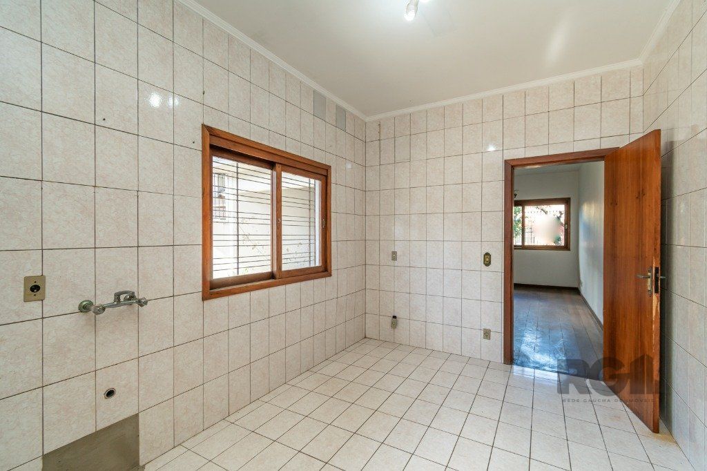 Casa à venda com 2 quartos, 350m² - Foto 14