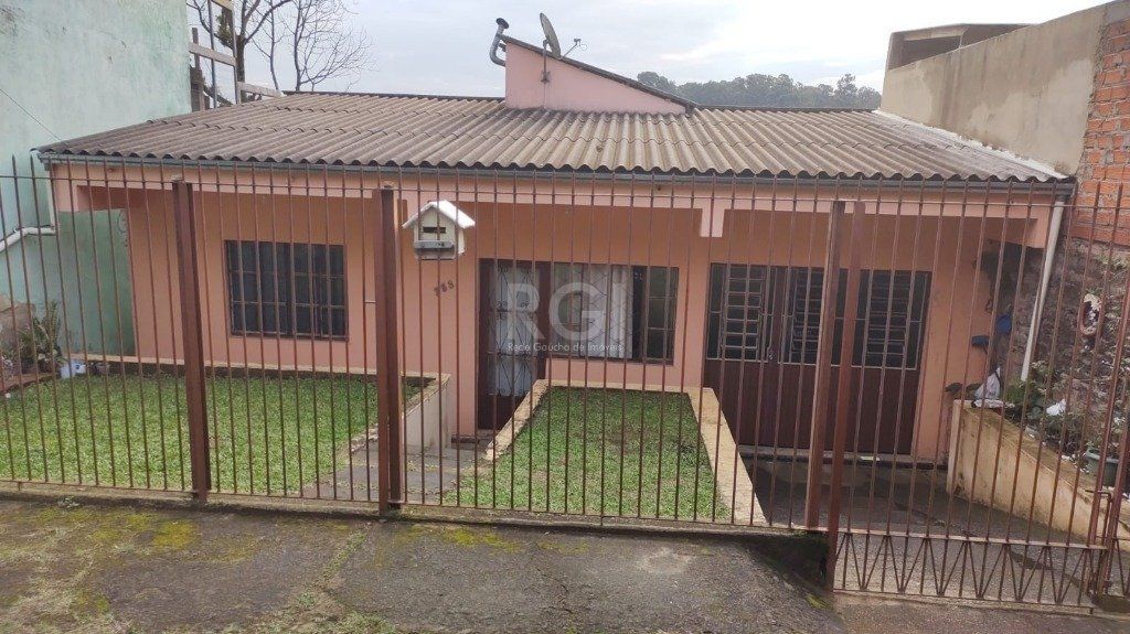 Casa à venda com 4 quartos, 120m² - Foto 1
