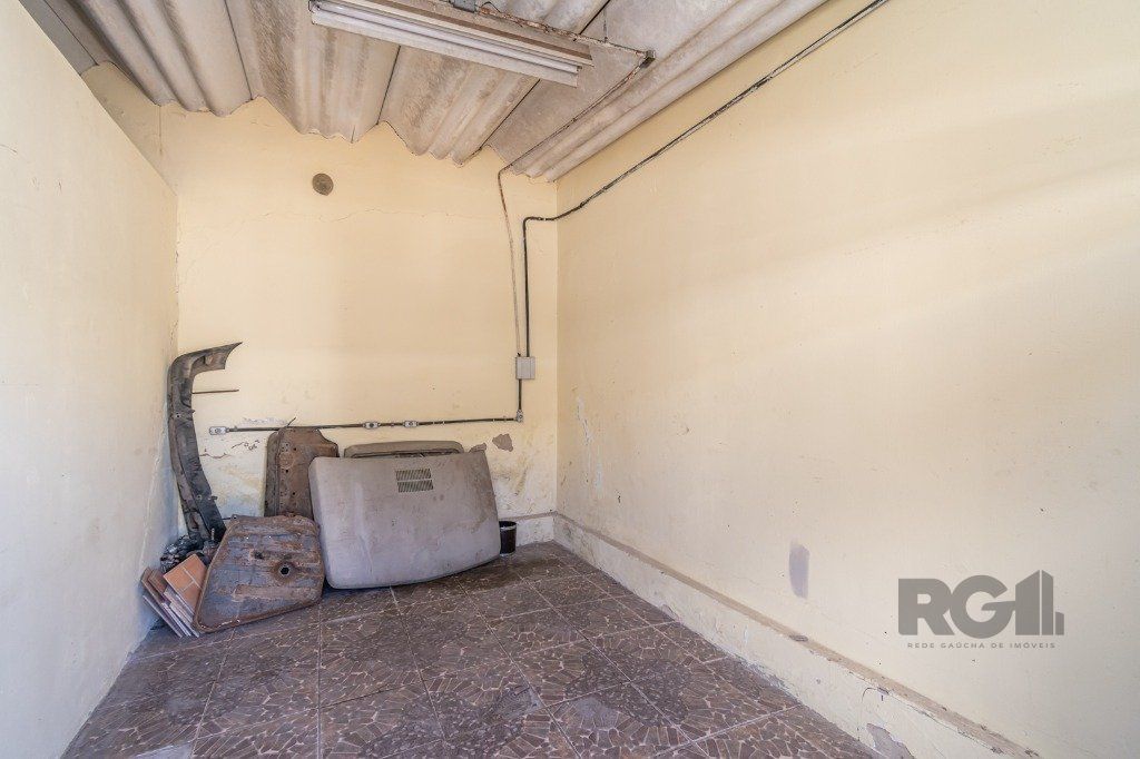 Casa à venda com 2 quartos, 350m² - Foto 26