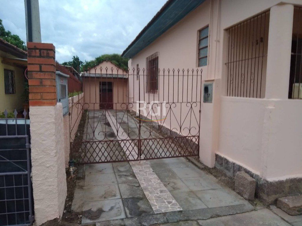 Casa para Venda - 145.52m², 2 dormitórios, 3 vagas - Vila Itapuã