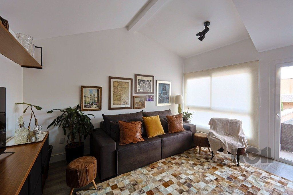 Casa de Condomínio à venda com 3 quartos, 206m² - Foto 2