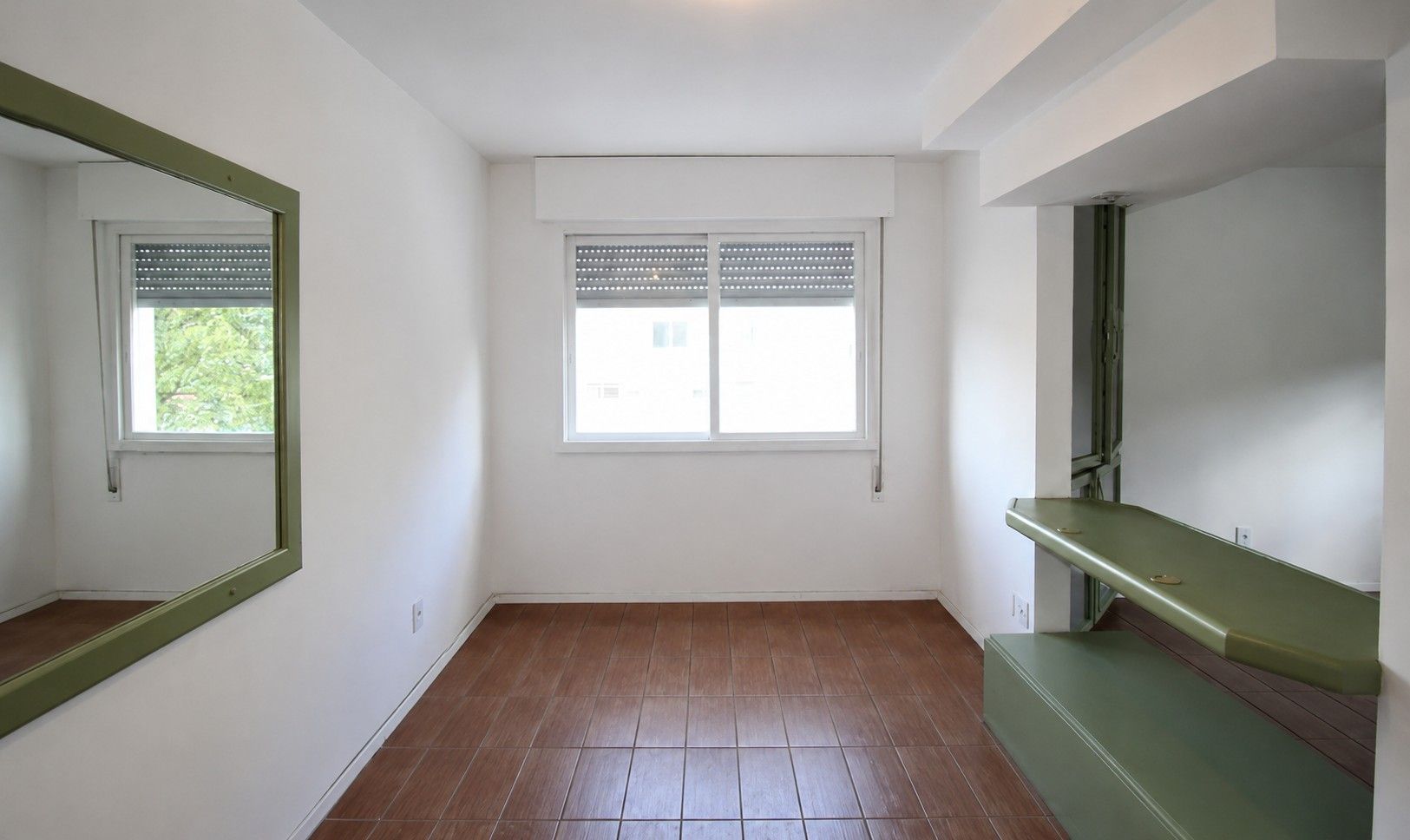 Apartamento no Petrópolis de 1 dormitório DESOCUPADO