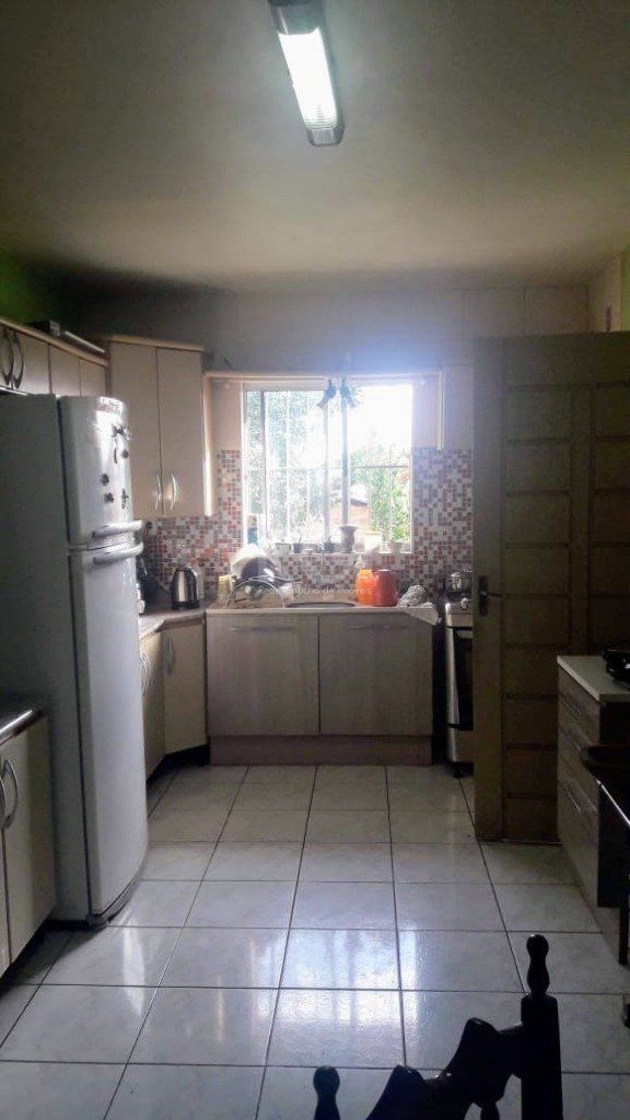 Casa à venda com 4 quartos, 180m² - Foto 12