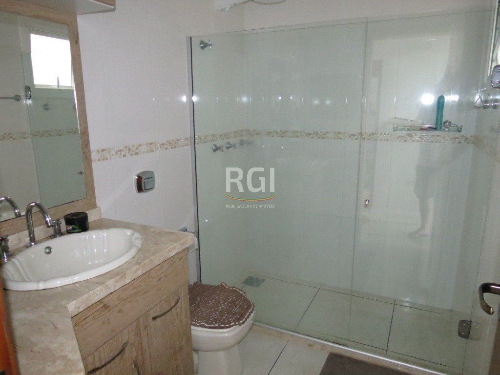 Casa à venda com 3 quartos, 221m² - Foto 6