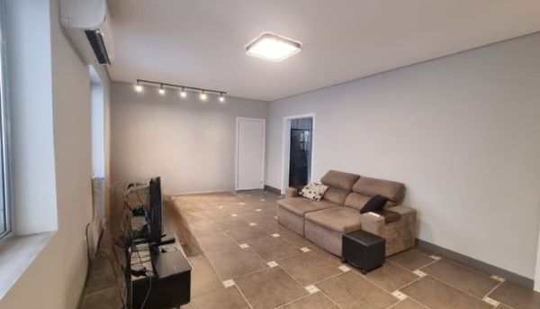 Apartamento no Bom Fim de 2 dormitórios DESOCUPADO