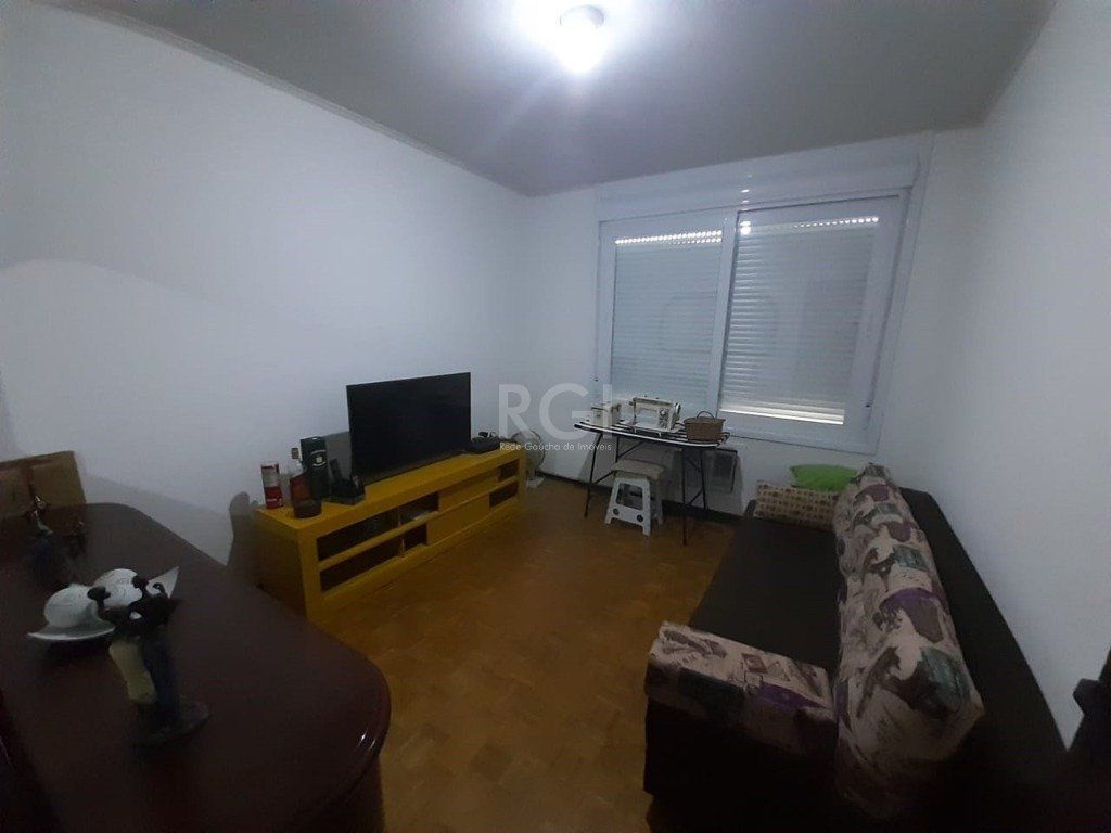 Apartamento à venda com 96m², 3 quartos, 1 suíte no bairro Menino Deus em Porto Alegre