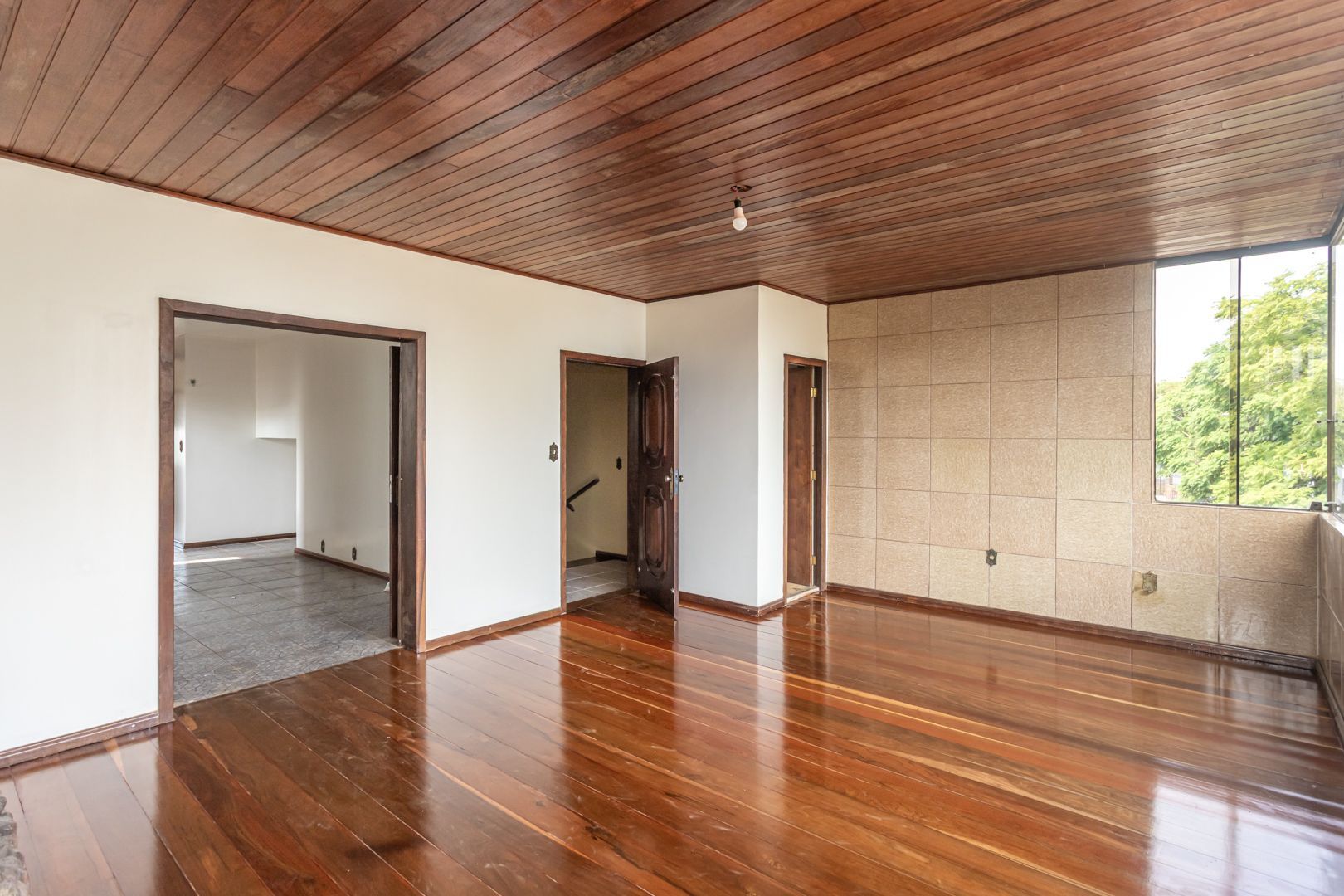 Casa Comercial à venda com 4 quartos, 450m² - Foto 3