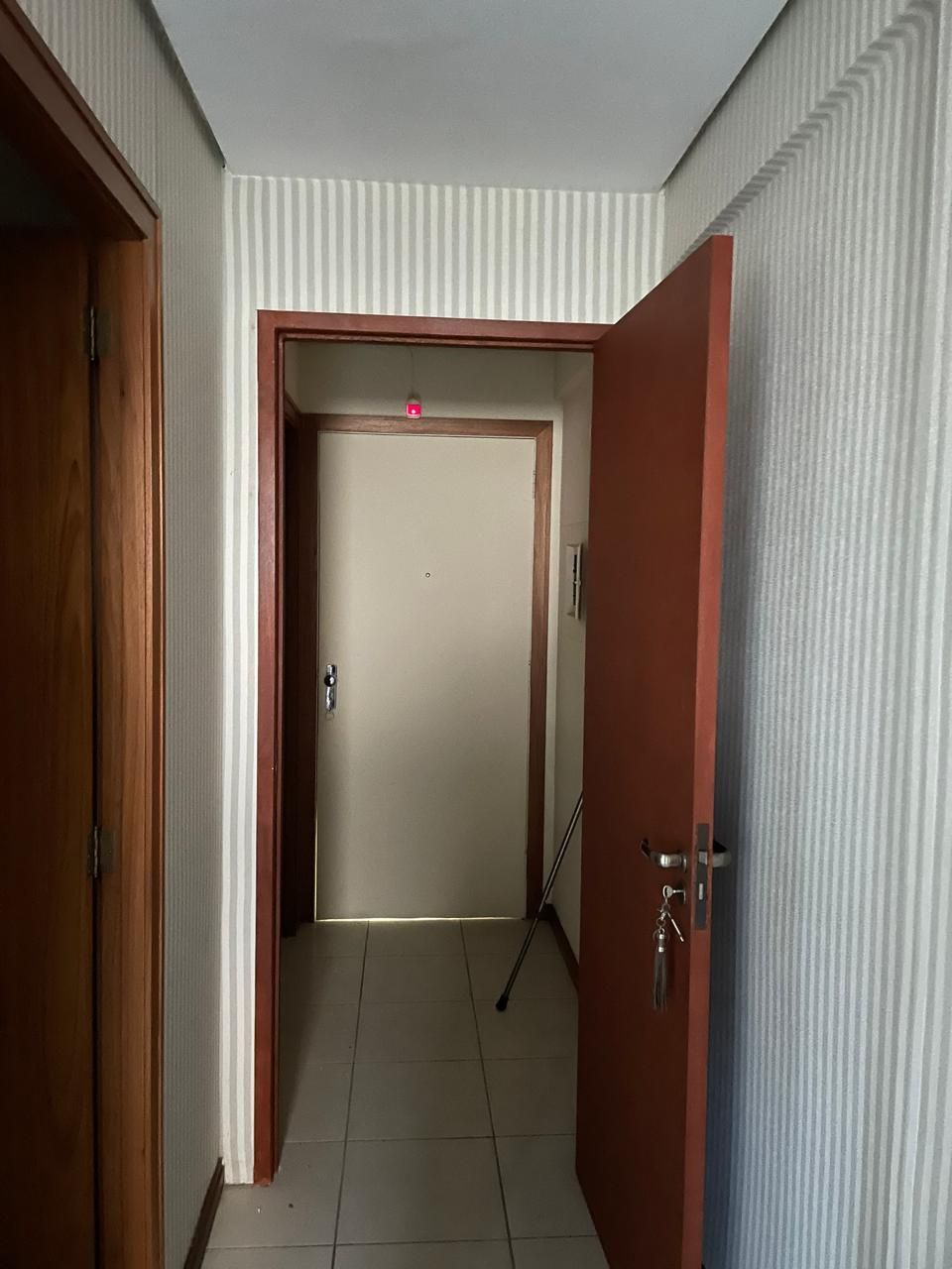 Conjunto comercial no bairro Floresta com terraço privativo DESOCUPADO