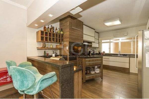Apartamento à venda com 202m², 3 quartos, 1 suíte, 1 vaga no bairro Centro Histórico em Porto Alegre