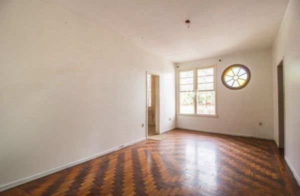 Apartamento de 3 dormitórios no bairro Santana DESOCUPADO — foto 2