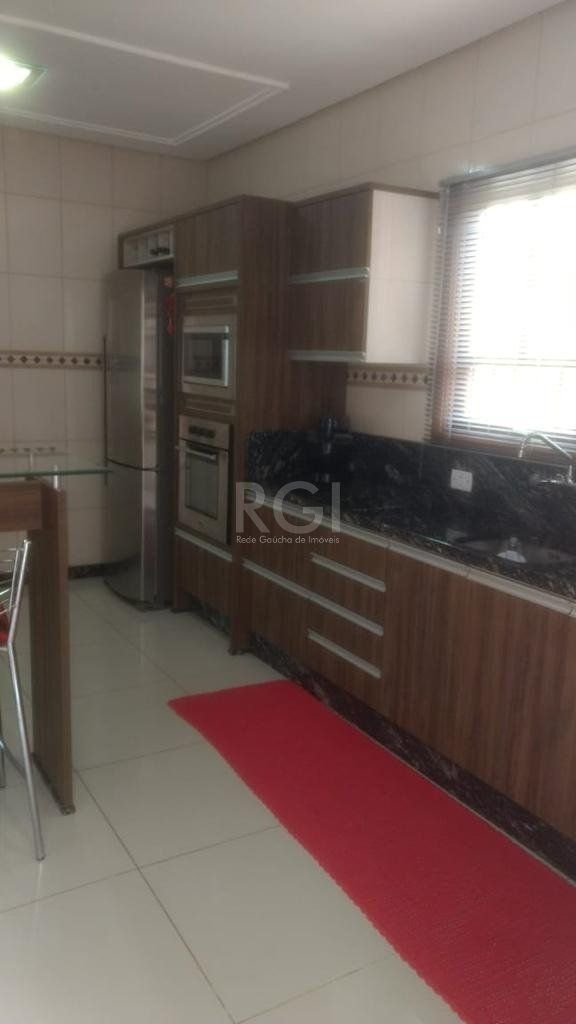 Casa à venda com 3 quartos, 181m² - Foto 4