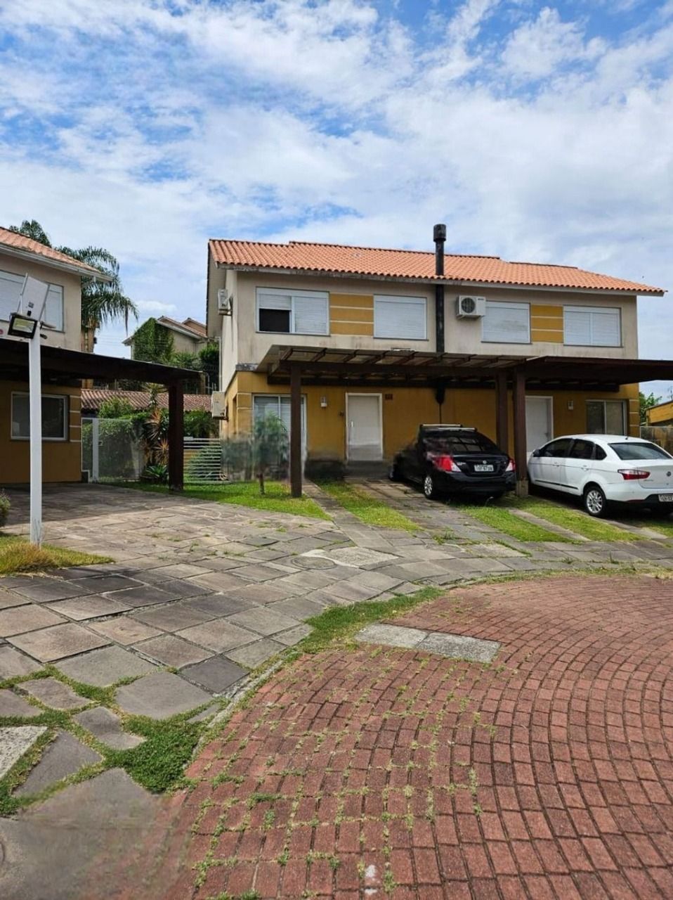 Casa de Condomínio, 3 dormitórios no bairro Mário Quintana em Porto Alegre para Comprar