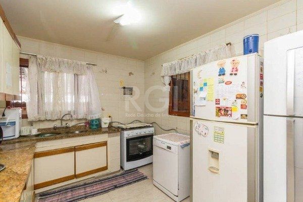 Casa à venda com 4 quartos, 300m² - Foto 9