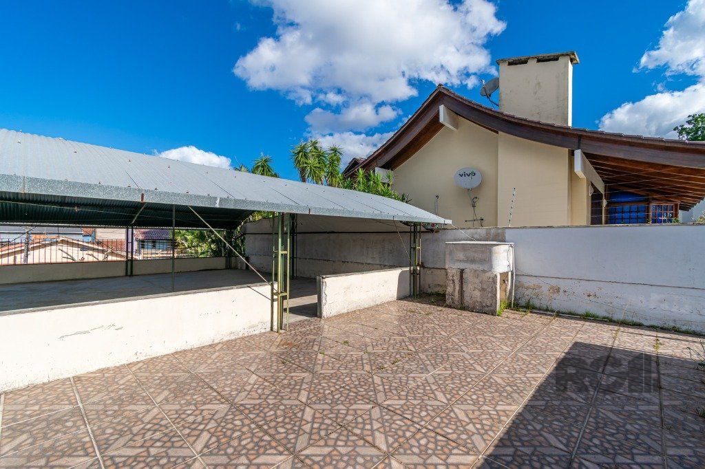 Casa à venda com 2 quartos, 350m² - Foto 28