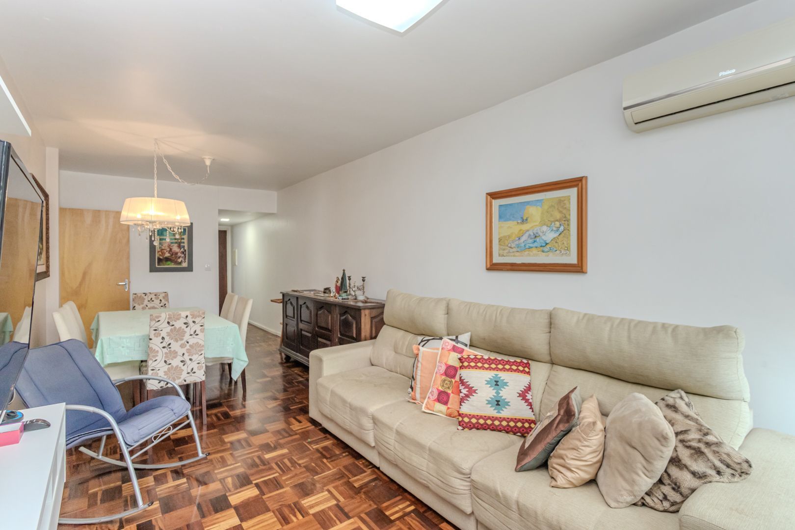 Apartamento com 106m², 3 dormitórios no bairro Santa Cecília em Porto Alegre para Comprar