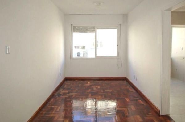 Apartamento no Jardim Leopoldina de 2 dormitórios reformado DESOCUPADO — foto 5