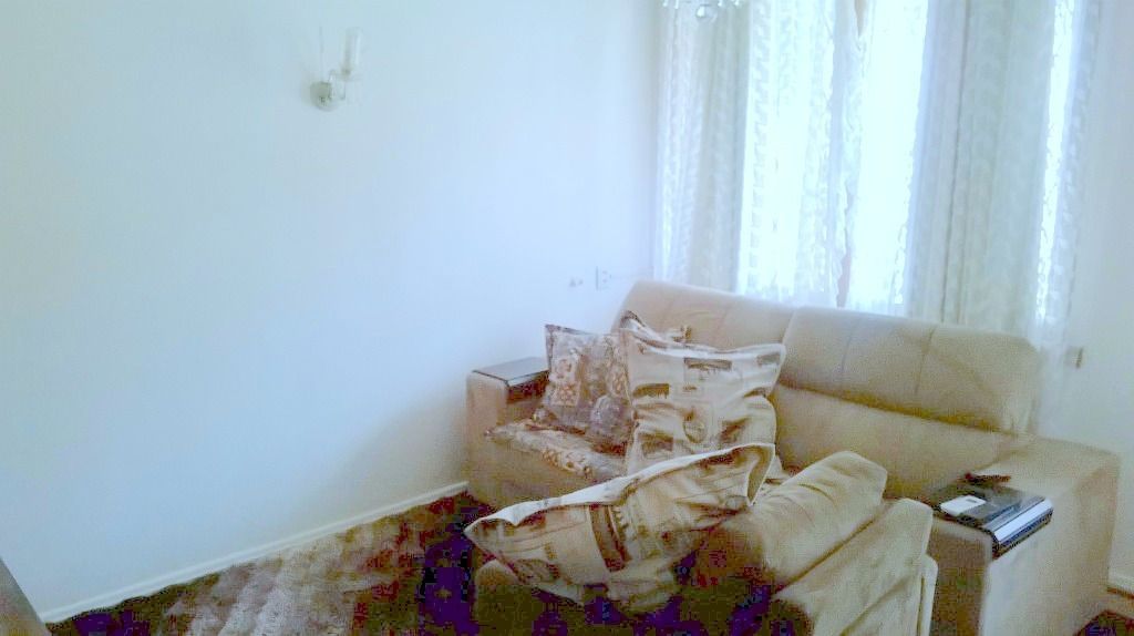 Casa à venda com 3 quartos, 99m² - Foto 4