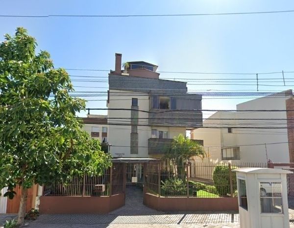 Cobertura no Menino Deus de 3 dormitórios e vaga