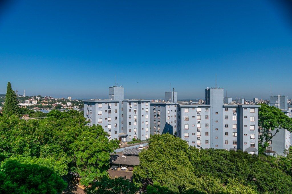 Apartamento à venda com 56m², 2 quartos, 1 vaga no bairro Santo Antônio em Porto Alegre