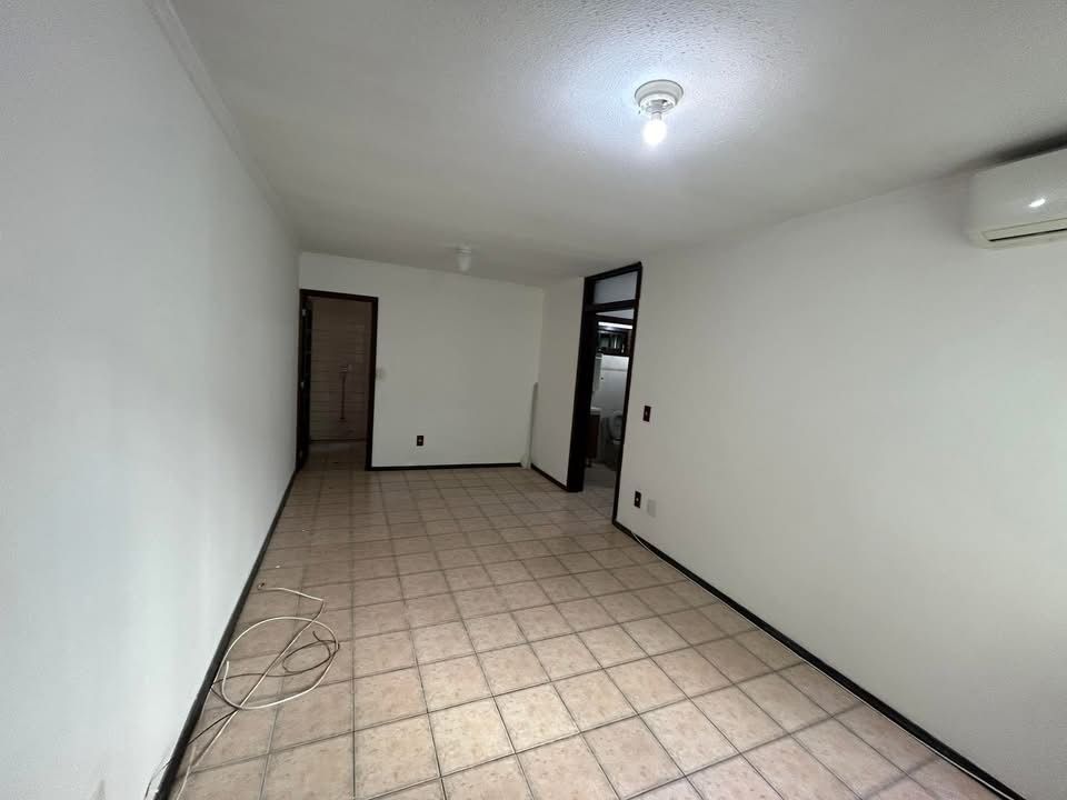 Apartamento à venda com 3 quartos, 54m² - Foto 14