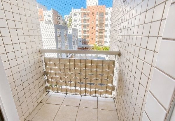 Apartamento no bairro Cristal de 2 dormitórios infra e vaga DESOCUPADO — foto 4