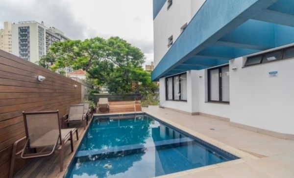 Apartamento de 2 dormitórios e 2 vagas DESOCUPADO