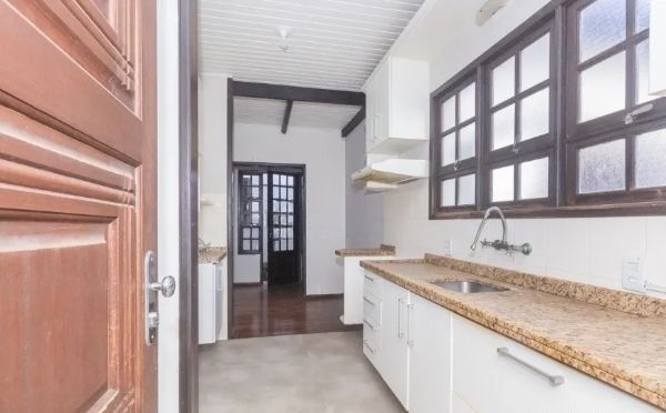 Casa à venda com 4 quartos, 179m² - Foto 11