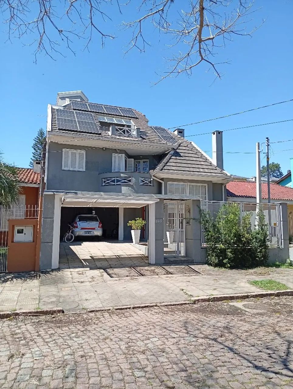 Casa 4 dormitórios no bairro Ipanema