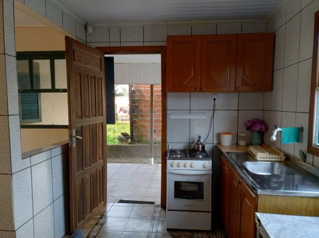 Casa à venda com 3 quartos, 70m² - Foto 9