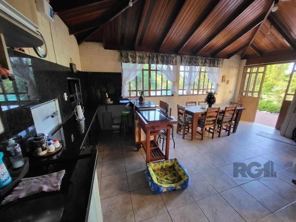 Casa de Condomínio à venda com 4 quartos, 230m² - Foto 38