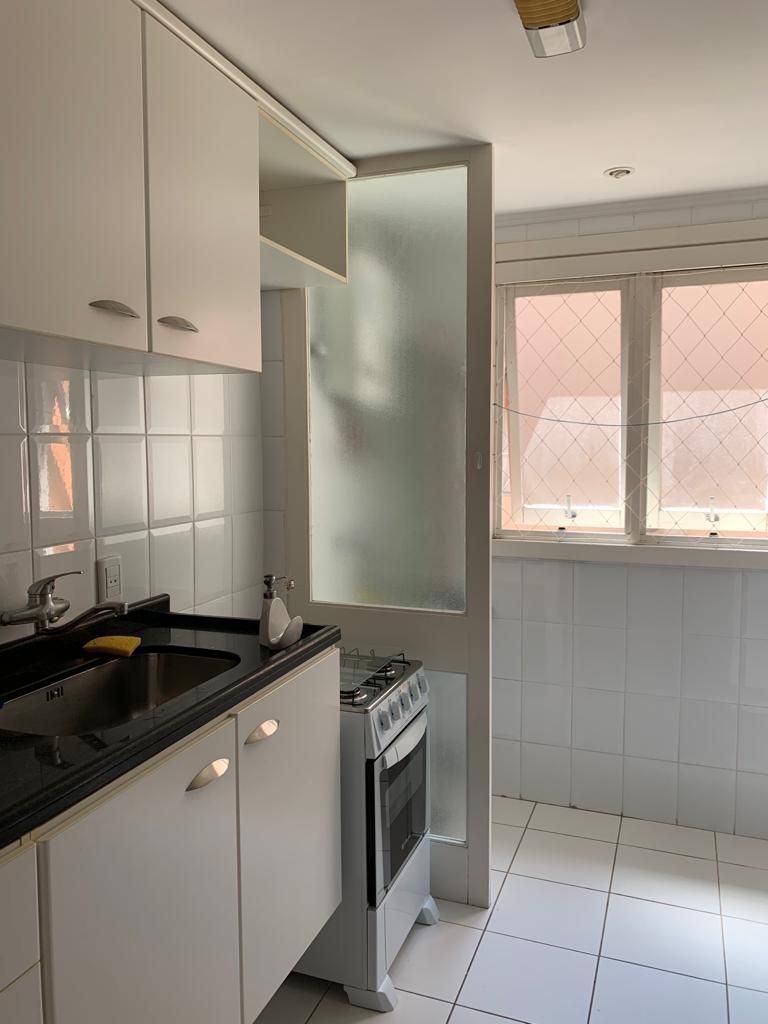 Apartamento à venda com 2 quartos, 61m² - Foto 18