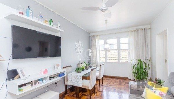 Apartamento à venda com 2 quartos, 65m² - Foto 1