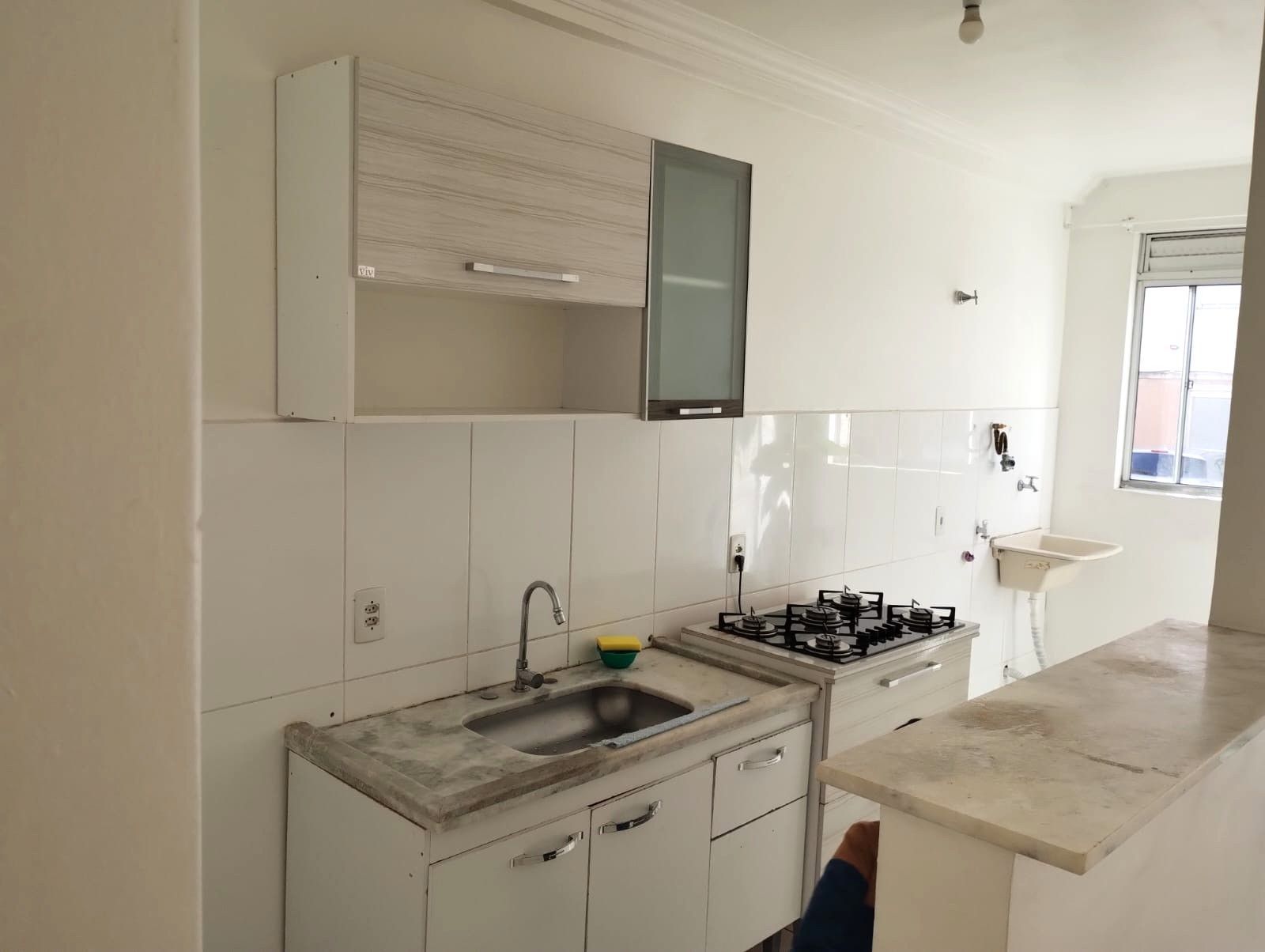 Apartamento no bairro Jardim Itu térreo de 2 dormitórios vaga e infra — foto 3