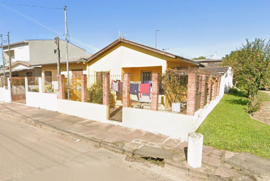 Casa 3 dormitórios no bairro Passo do Feijó