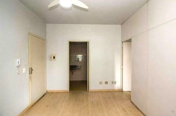 Sala / Apartamento na Cidade Baixa de 1 dormitório — foto 4