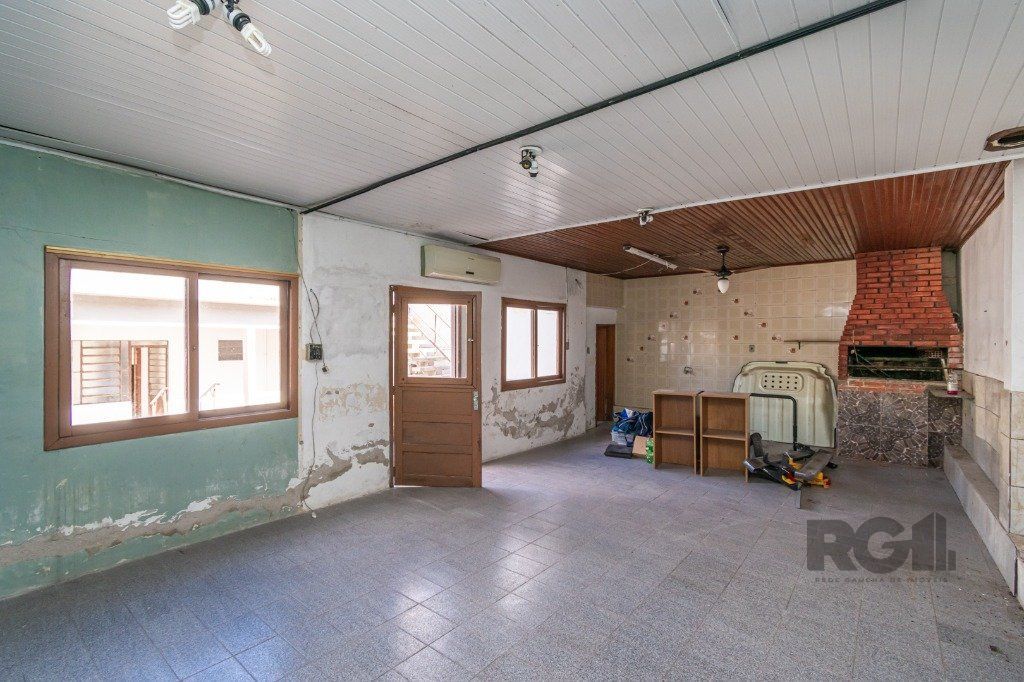 Casa à venda com 2 quartos, 350m² - Foto 24