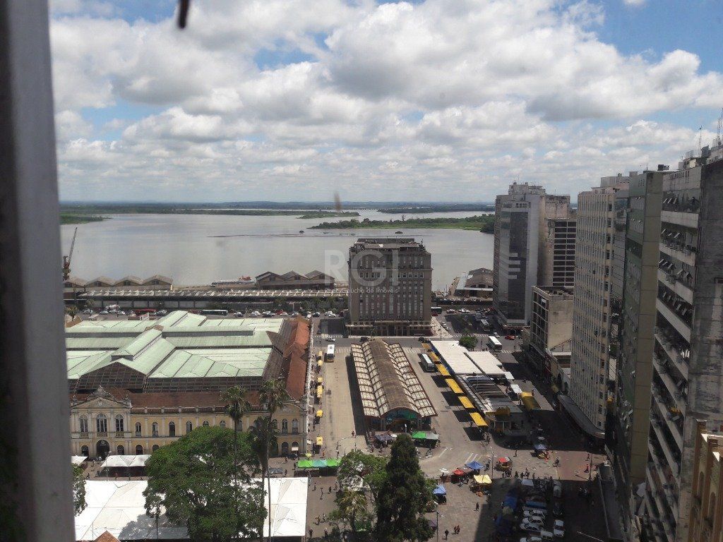 Sala Comercial à venda com 60m² no bairro Centro Histórico em Porto Alegre