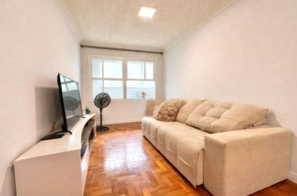 Apartamento no Passo D'areia de 2 dormitórios térreo — foto 2