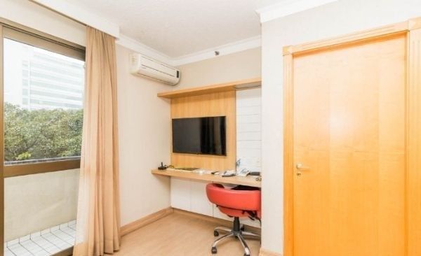 Apartamento à venda com 1 quarto, 44m², Rua Miguel Tostes no bairro Rio Branco em Porto Alegre