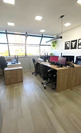 Sala comercial no bairro Petrópolis MOBILIADA com vaga — foto 3