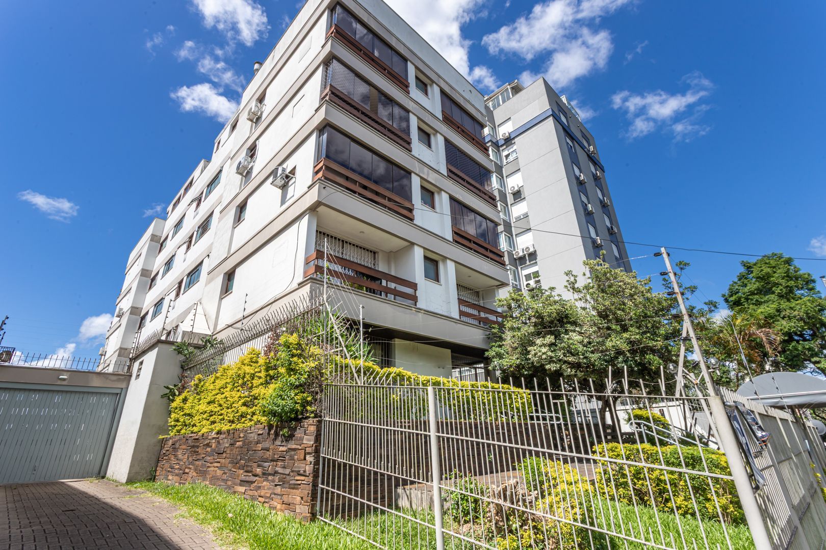 Cobertura no bairro Petrópolis de 3 dormitórios terraço e 2 vagas
