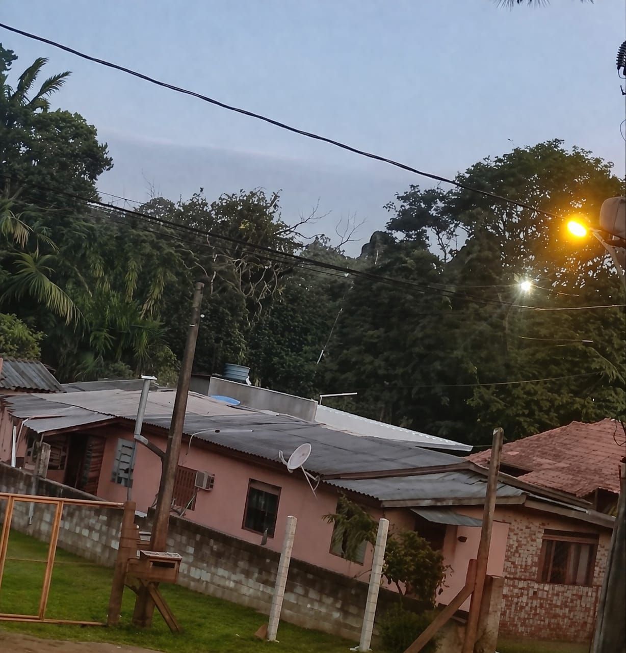 Casa 4 dormitórios no bairro Itacolomi