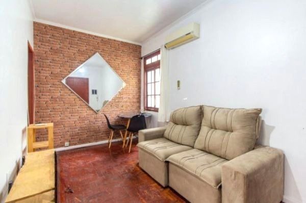 Apartamento no Centro de 1 dormitório mobiliado e DESOCUPADO — foto 2