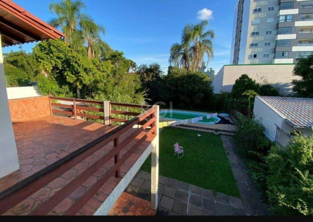 Casa à venda com 4 quartos, 260m² - Foto 5